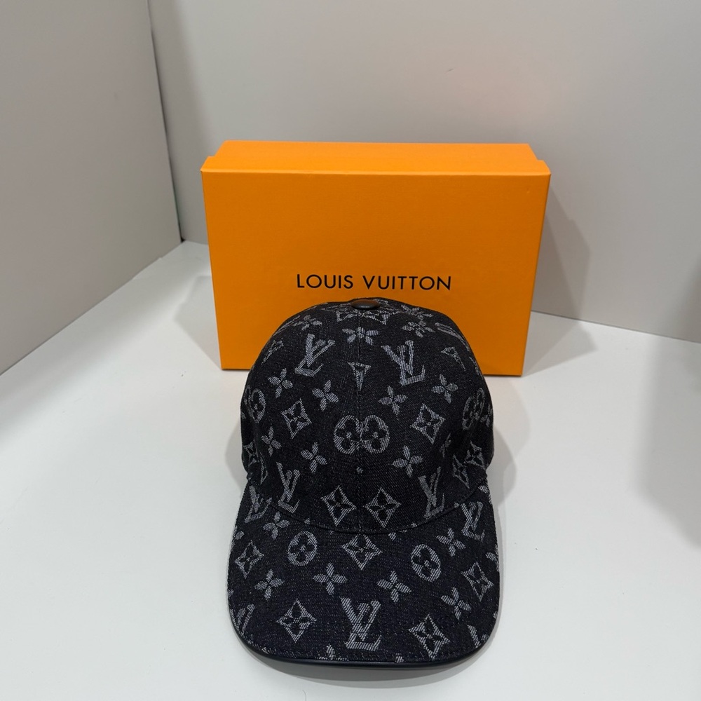 Louis Vuitton black hat